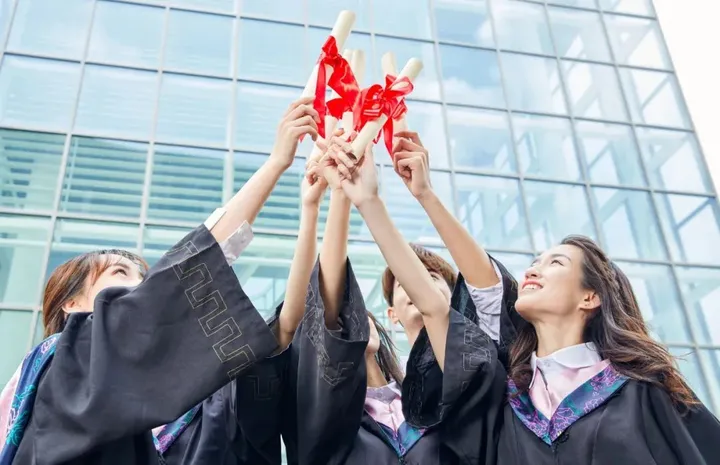 学信网是什么？能查哪些学历？包含成人高考吗？