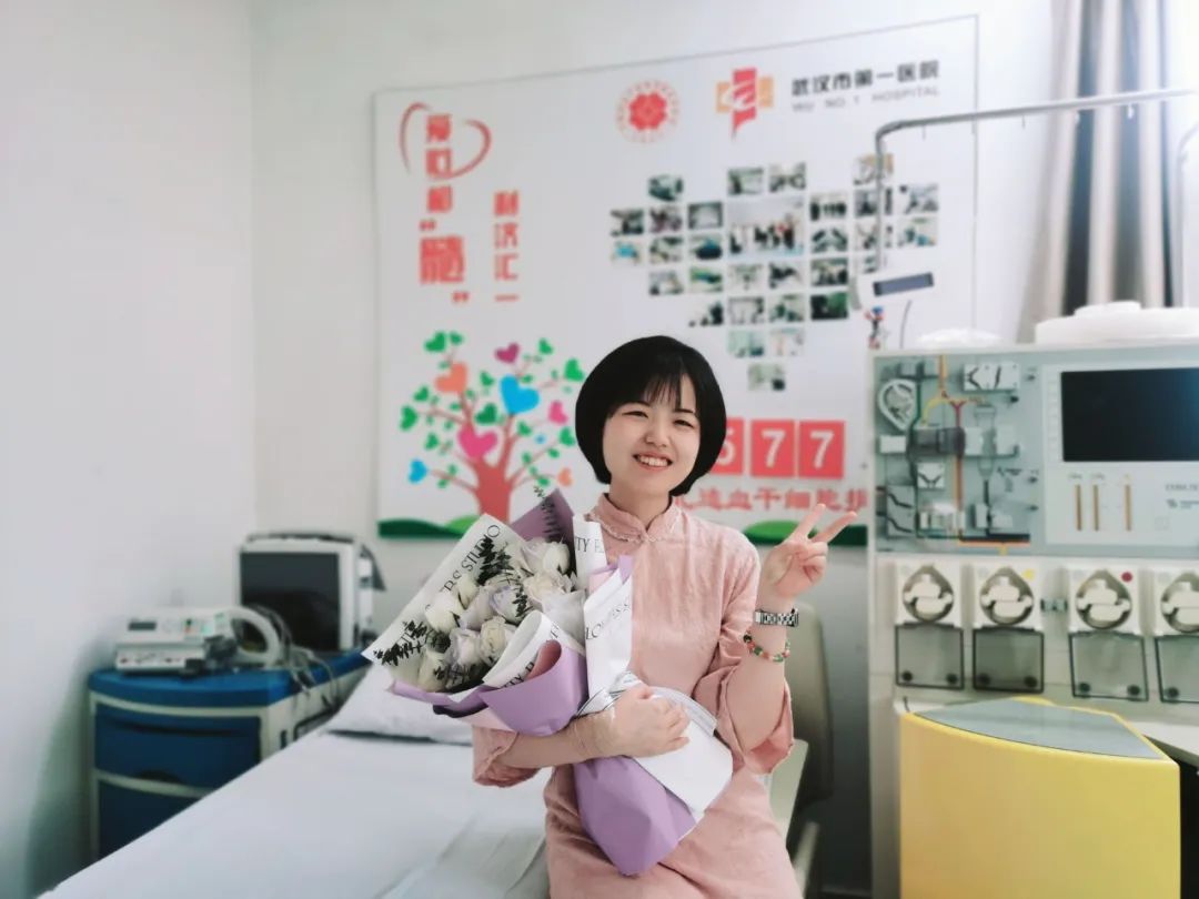 余书婷，刚答辩完就“跑”了