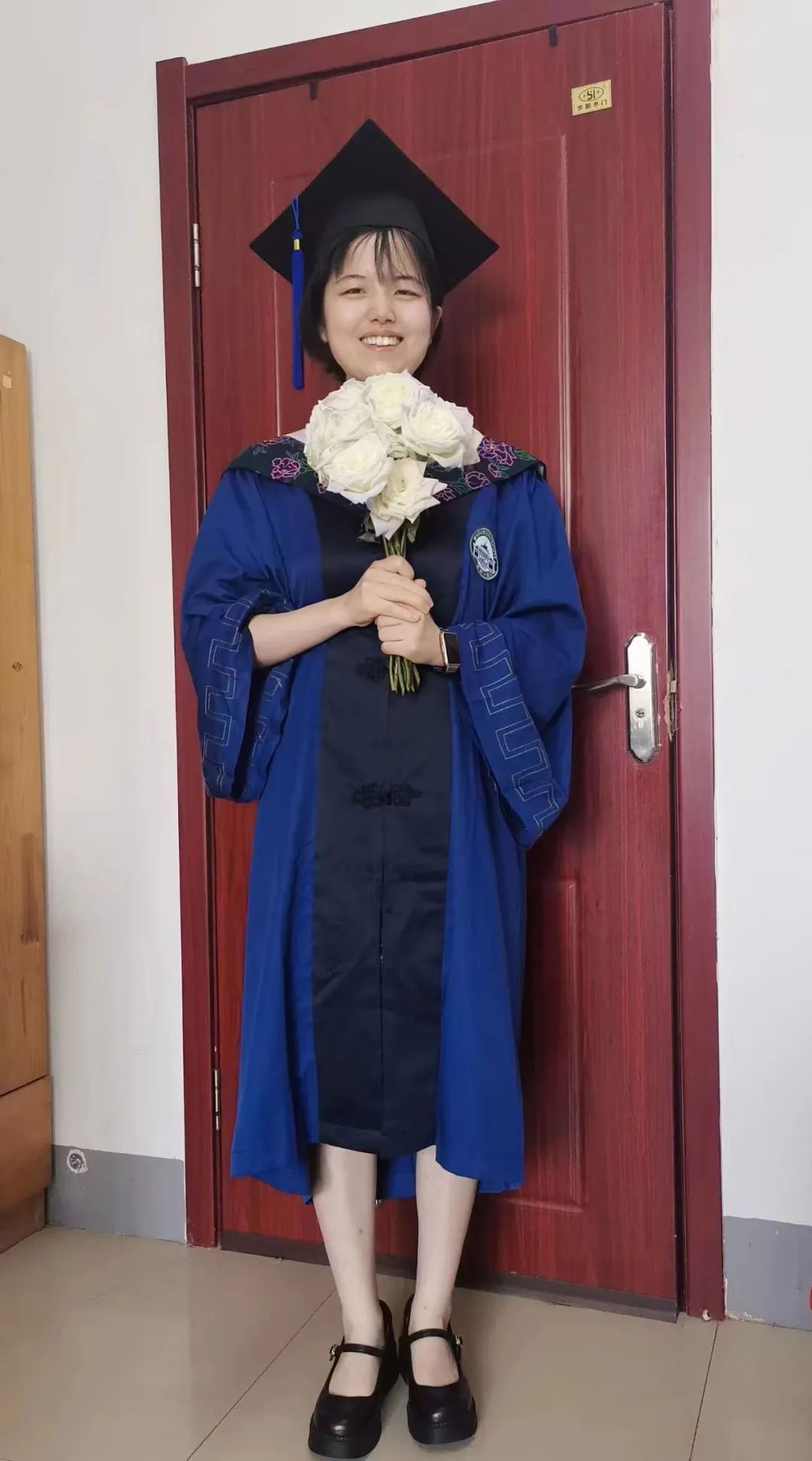 余书婷，刚答辩完就“跑”了