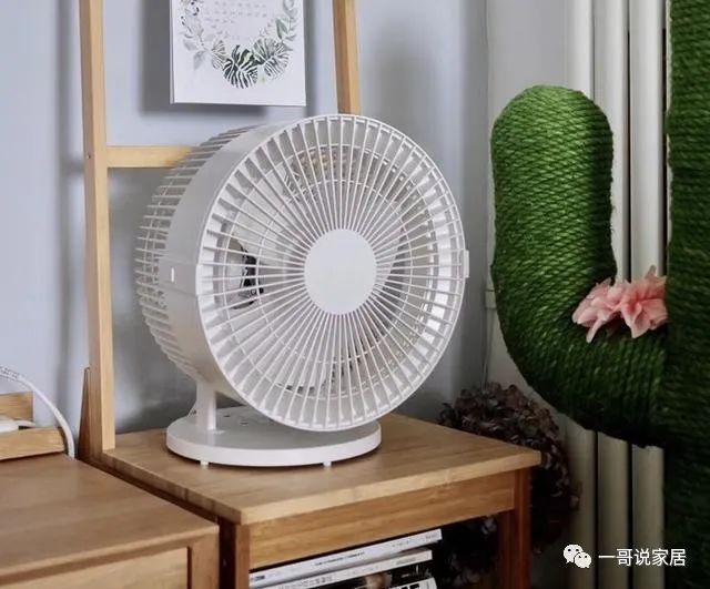 格力、小米这次都输了！日本黑科技空气循环扇，真的比空调还好用