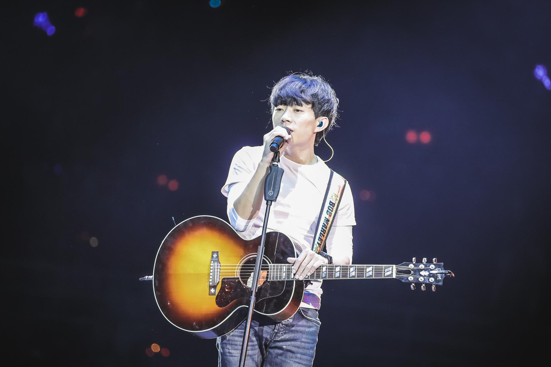 赵雷《我记得》，才发现这首歌真正含义，只字未提却句句不离母亲