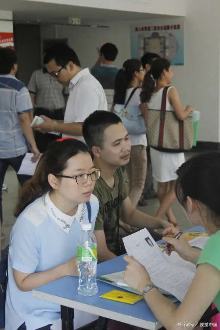 高考1：体检无纸化有什么好处？考生如何看结果？为什么要细心？