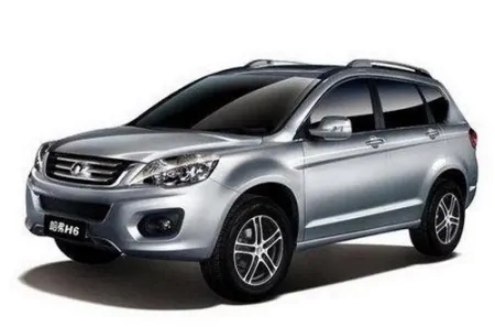 手动挡汽车，等红灯的时候是拉手刹挂空挡呢，还是一直踩离合呢？-等红灯时手动挡怎么开