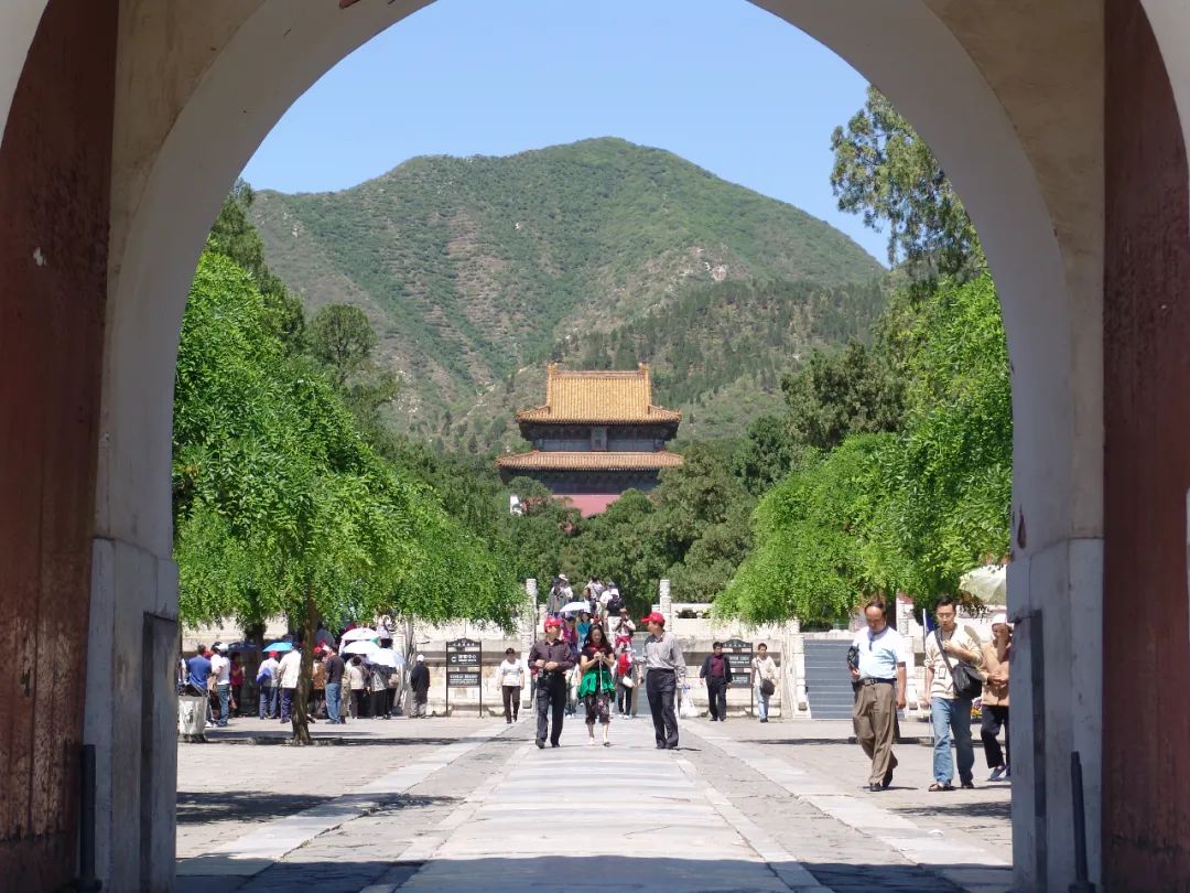 【古迹探真】明十三陵唯一开放地宫的定陵究竟什么样-明十三陵定陵地下宫殿