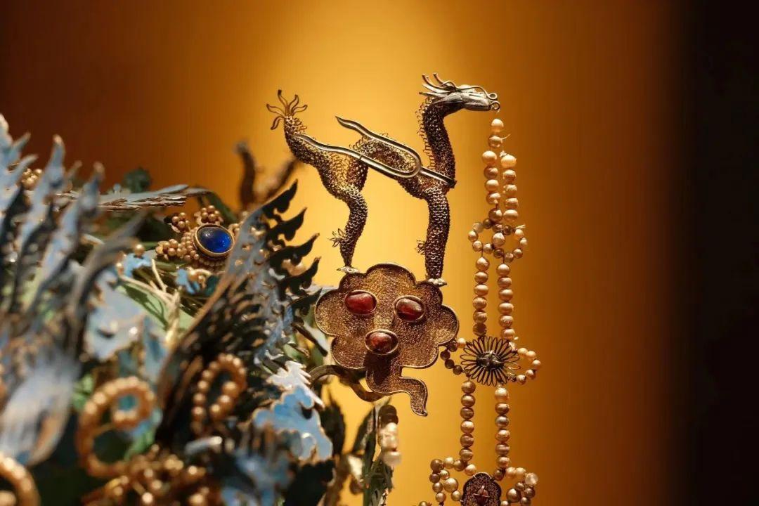 首次离京的“国宝”现身杭州！不少人赶来：太耀眼了……-离京最新政策2021年3月