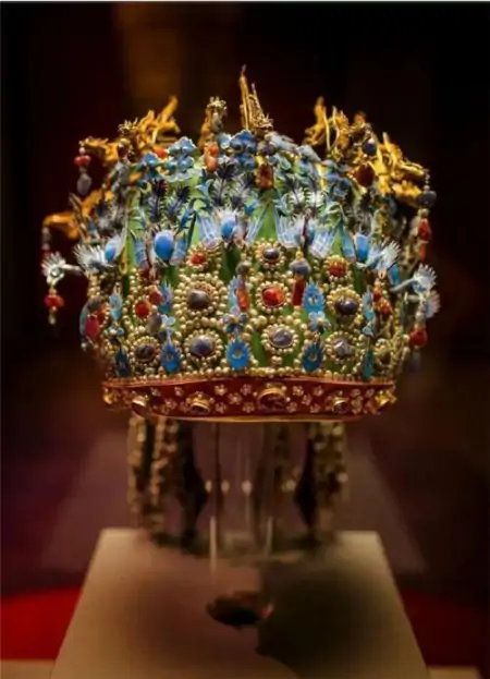 明皇陵出土4件绝美凤冠，每一顶都惊艳世界，它们主人分别是谁？-明皇陵怎么样