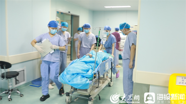 无影灯下⑩丨走近手术室护士：他们是不做手术却最懂手术的人03:45-手术室无影灯最佳工作距离