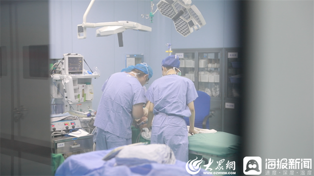 无影灯下⑩丨走近手术室护士：他们是不做手术却最懂手术的人03:45-手术室无影灯最佳工作距离