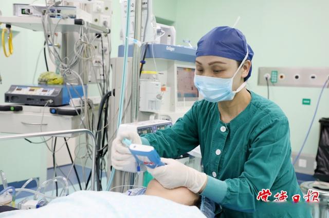 无影灯下的生命“守护神”——记湘雅常德医院麻醉手术部主任孙志华-湘雅常德医院医生工资多少