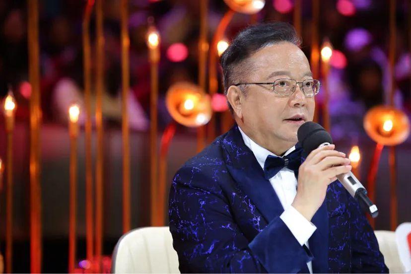 突然！知名男演员清空账号！最新回应（清俊男明星）