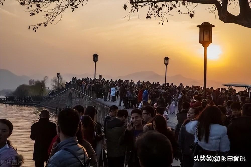 五一放假已公布：连休5天，2个好消息，1个坏消息，建议了解一下-五一连休5天被骂上热搜