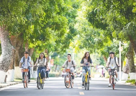 大学五一不放假？多所高校发布假期安排，学生：坐等暑假-大学五一放假不