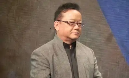 王刚怎么回事？突然删掉所有社交平台内容，网友表示疑惑（王刚原老婆）