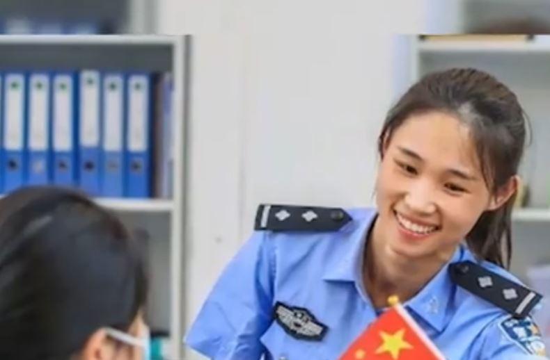 女子朋友圈官宣结婚，民警及时警示，保护她免受骗局！（官宣结婚说说）