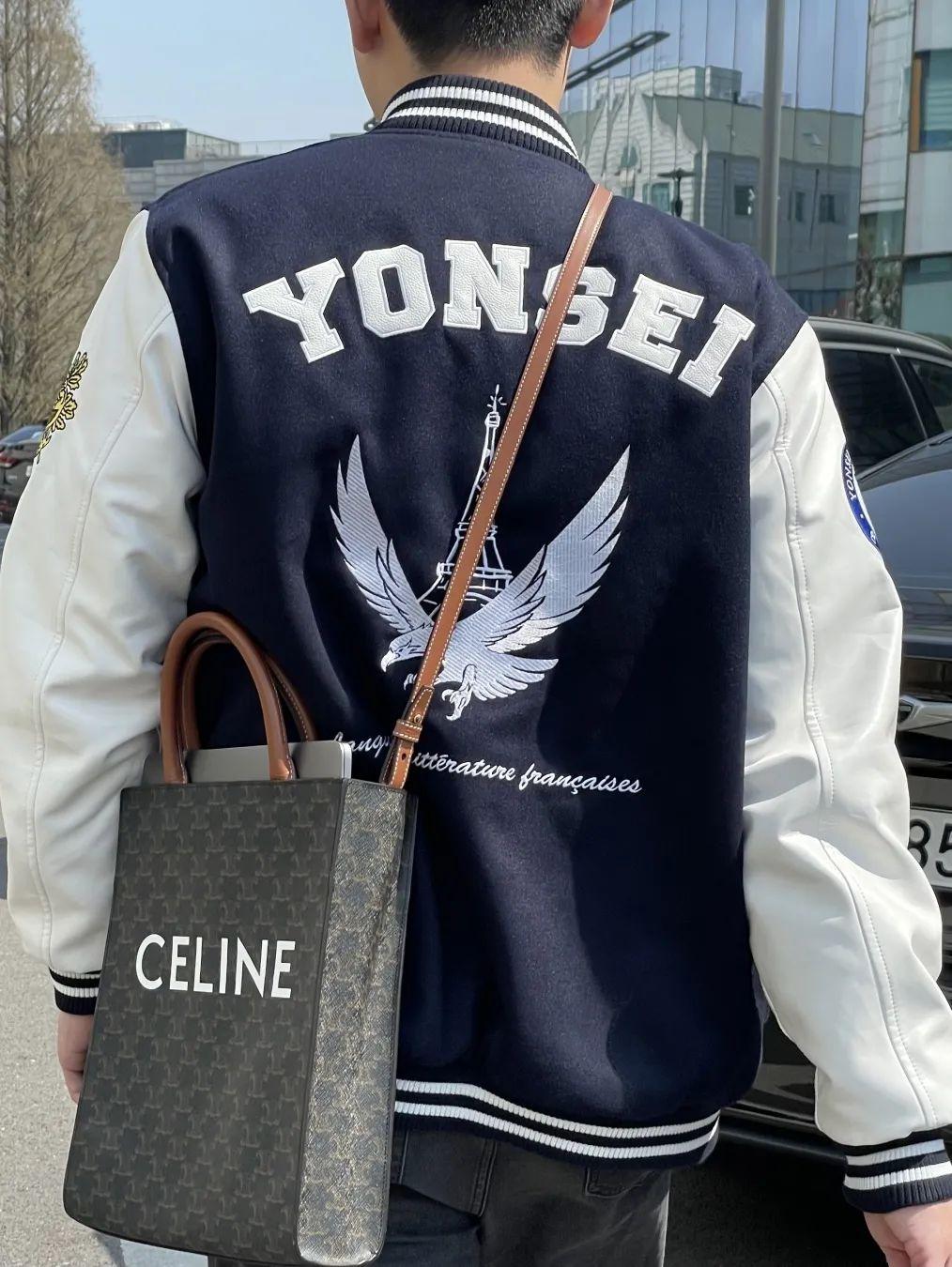 快 200 岁的校名棒球夹克，怎么就成了韩国年轻人的时尚单品？-棒球夹克是什么面料