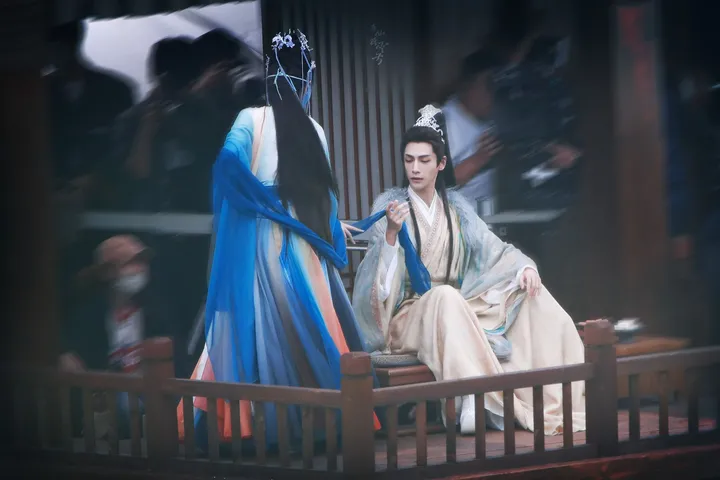 如何看待网传长月烬明古偶妆造， 尊重观众比什么都强？（长月无烬剧照）