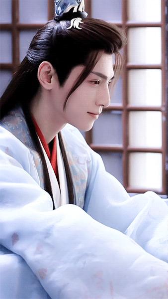 如何看待网传长月烬明古偶妆造， 尊重观众比什么都强？（长月无烬剧照）