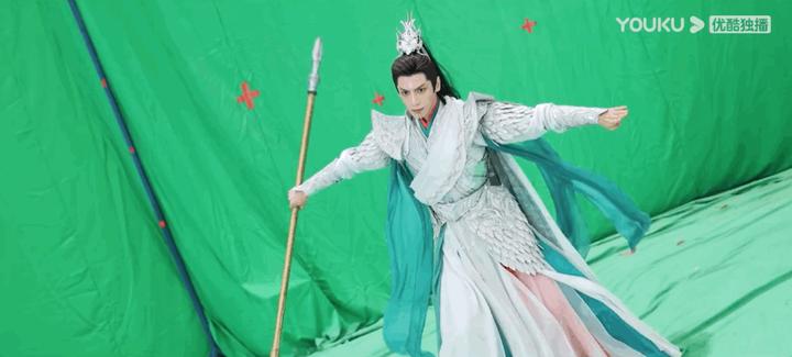 如何看待网传长月烬明古偶妆造， 尊重观众比什么都强？（长月无烬剧照）