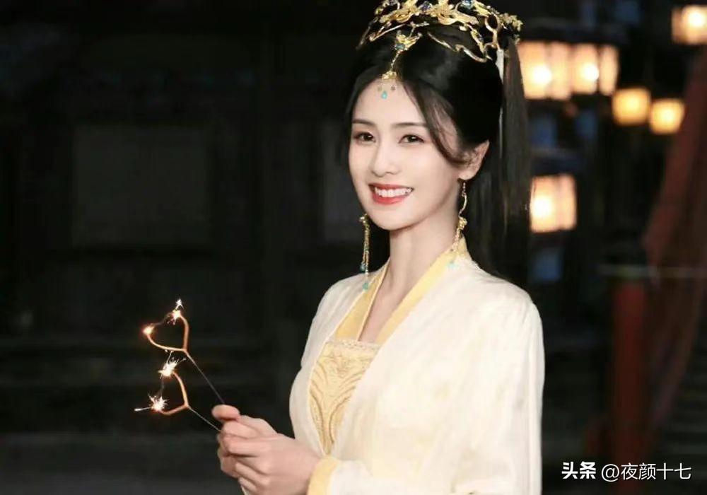 长月烬明番外4：黎苏苏澹台烬一家三口，五百年后重逢（长月无烬小说全文阅读）