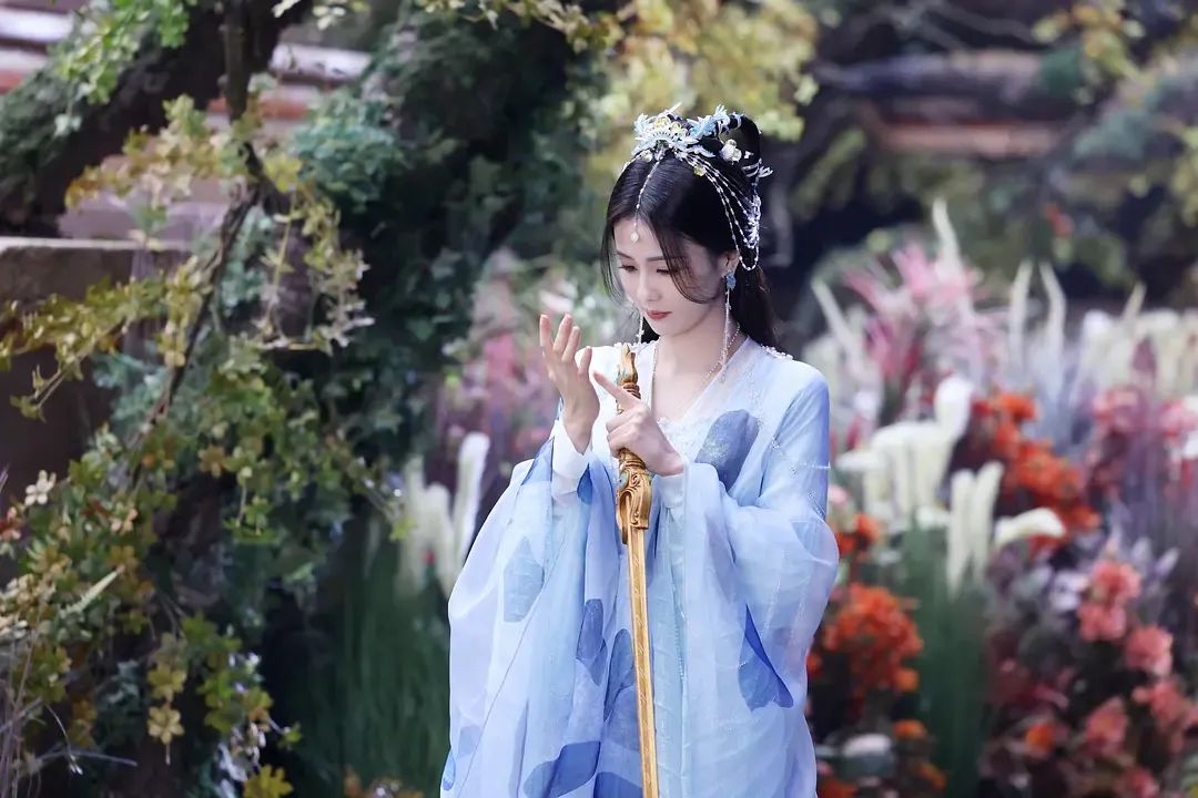 免费分享《长月烬明》40集未删减 百度云网盘资源（超清1080P）（长月无烬小说免费下载）