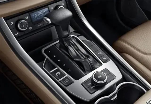 自动挡车启动时一定要踩刹车吗？这里告诉你答案-自动挡的车启动是不是要踩刹车