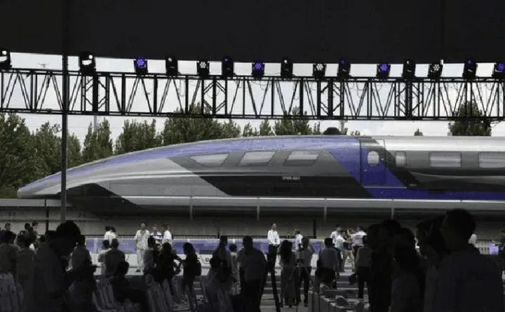 山东胜博手工净化板洁净净化工程实验室助力青岛中车四方绽放科技力量-净化板厂家联系方式