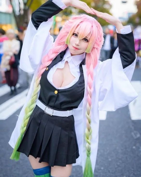 全球手游排行《崩坏：星铁》才第五？妩媚动人的日系姐姐~传《P6》24年发售 ~-崩坏星穹铁道手游