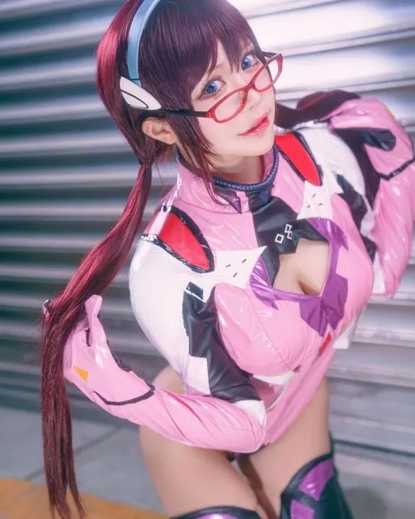 全球手游排行《崩坏：星铁》才第五？妩媚动人的日系姐姐~传《P6》24年发售 ~-崩坏星穹铁道手游