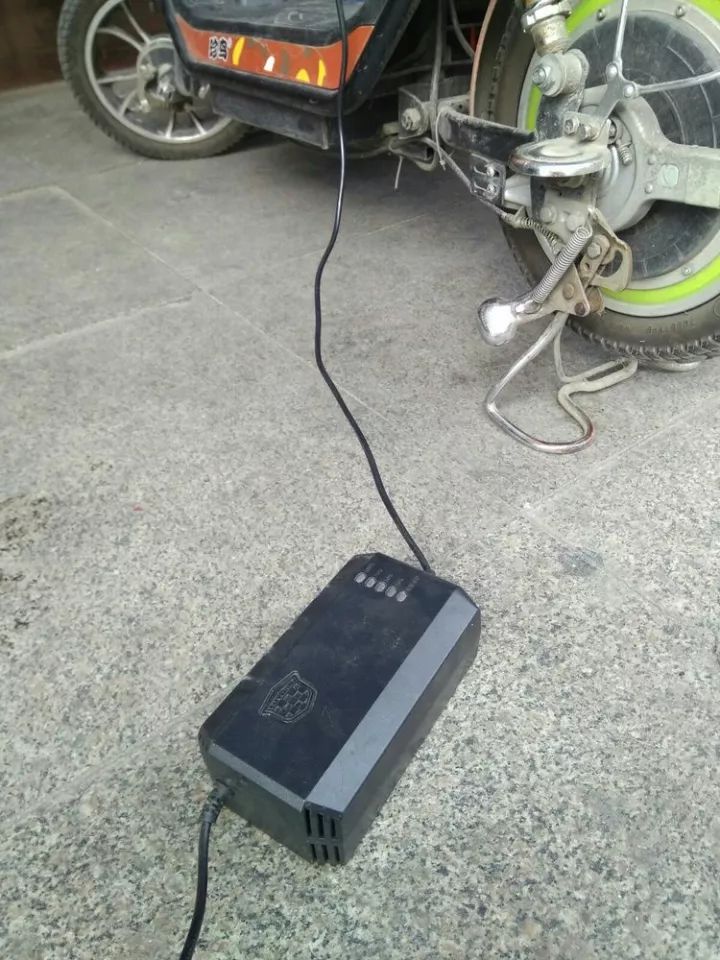 【头条】正用着的电磁炉，不能正常加热了，是坏了吗？-电磁炉不加热的原因及解决方法