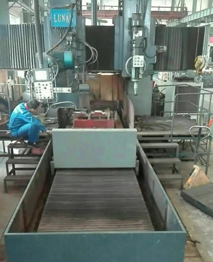 【头条】正用着的电磁炉，不能正常加热了，是坏了吗？-电磁炉不加热的原因及解决方法