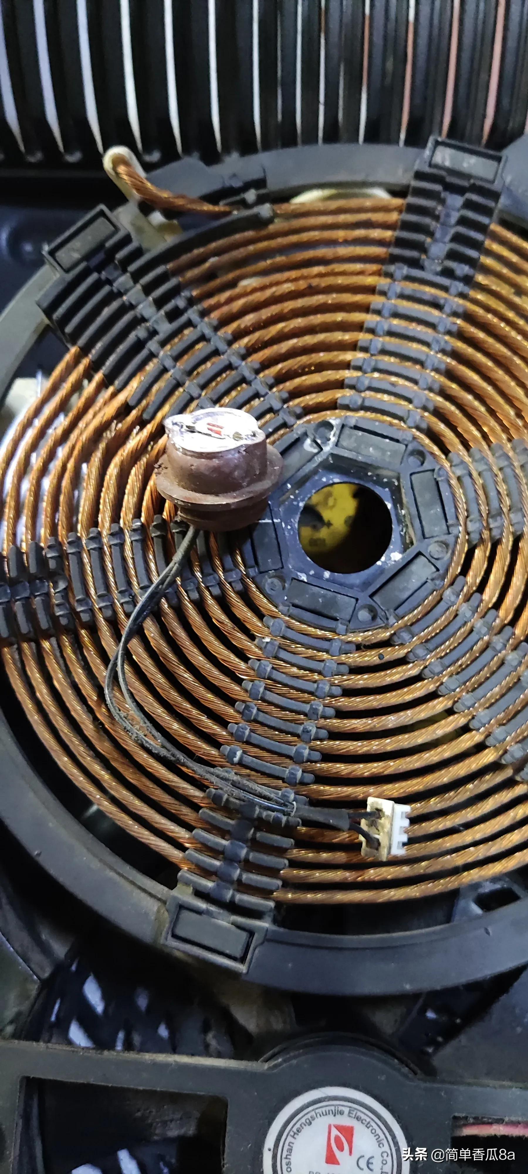 今天，我把电磁炉自动跳停的故障解决了，没花一分钱-电磁炉自己跳温度