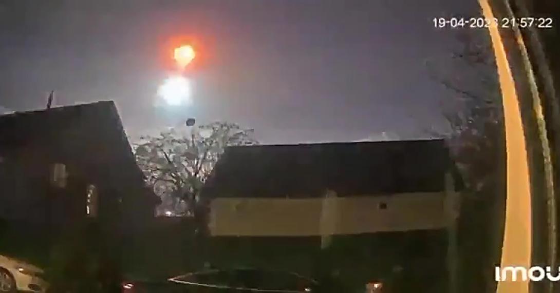 乌克兰夜空坠落巨型火球！NASA否认美国卫星，分析：不是人造物体（乌克兰爆炸事件）