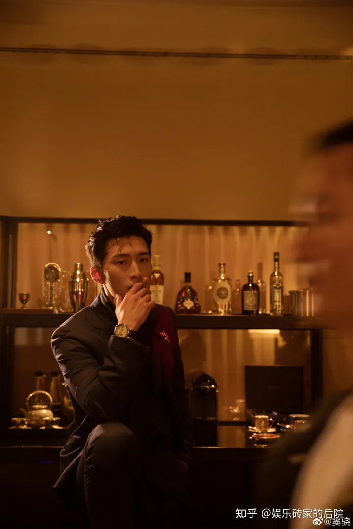 《海上繁花》口碑惨淡，错在观众要求太高，还是“谋男郎”窦骁？-《海上繁花》剧情