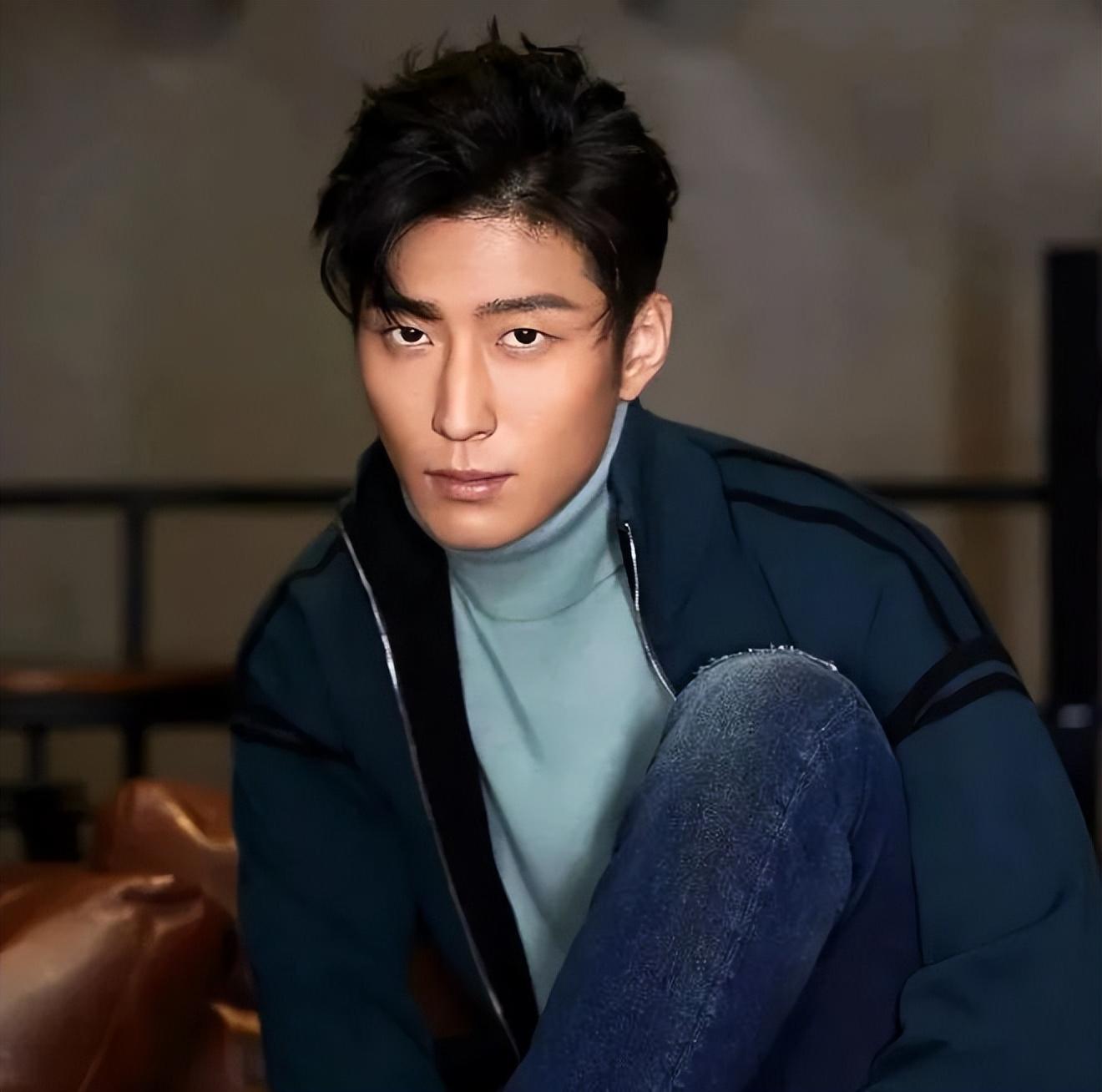 窦骁“嫁入”豪门之路，和他背后隐藏的3位年轻“富婆”-窦骁富家女