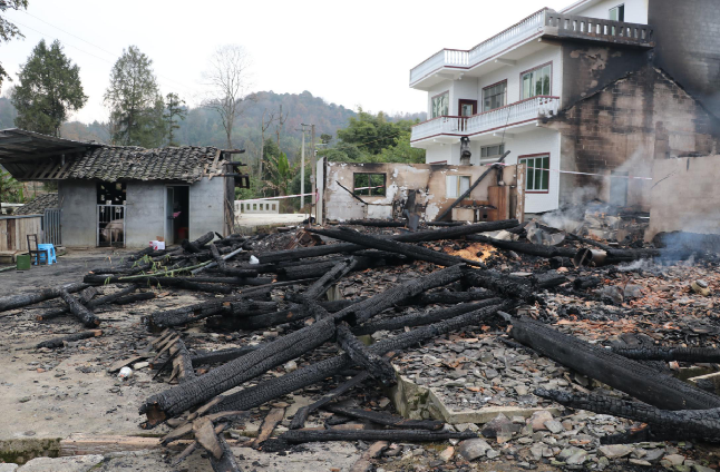 火灾案例警示 | 贵州一民房发生火灾，两名女童不幸丧生！（贵州发生火灾事件原因）