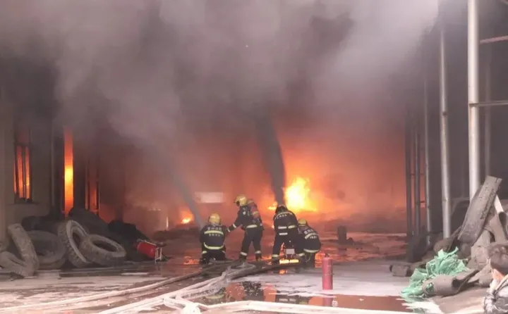 火灾案例警示 | 贵州一民房发生火灾，两名女童不幸丧生！（贵州发生火灾事件原因）