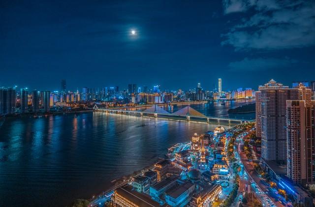 6月6日晚间养老金方案公布了？3000元养老金在湖南能涨多少钱？-湖南养老保险交3000退休拿多少