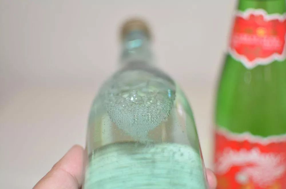 8个方法，帮你鉴定你喝的是粮食酒还是酒精酒-怎么辨别粮食酒还是不是粮食酒