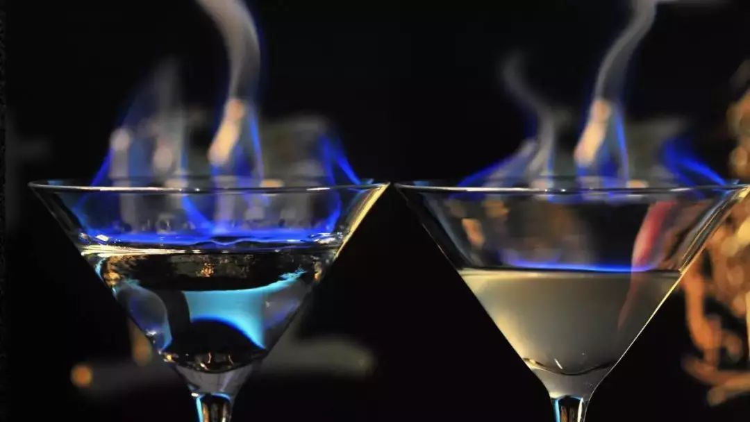 8个方法，帮你鉴定你喝的是粮食酒还是酒精酒-怎么辨别粮食酒还是不是粮食酒