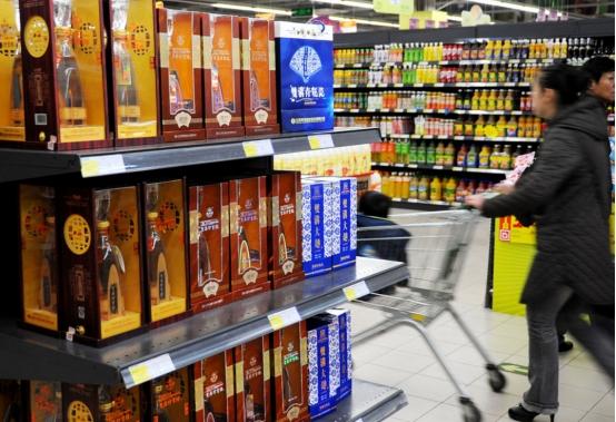 瓶身上有“10781”就是纯粮酒？行家：带有这3种标记的都是纯酿-白酒瓶上的纯粮标识