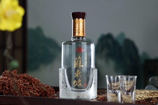 挑白酒时，发现瓶身带有这“5个数”，放心喝！都是100%纯粮佳酿-白酒怎么看产品标准号