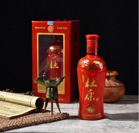 挑白酒时，发现瓶身带有这“5个数”，放心喝！都是100%纯粮佳酿-白酒怎么看产品标准号