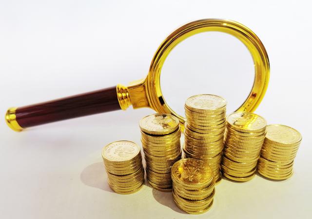 热搜！7位数存款5年未动，银行急寻人！经理：担心人不在了……“沉睡账户”里的钱如何处理？（七位数存款是指多少钱）