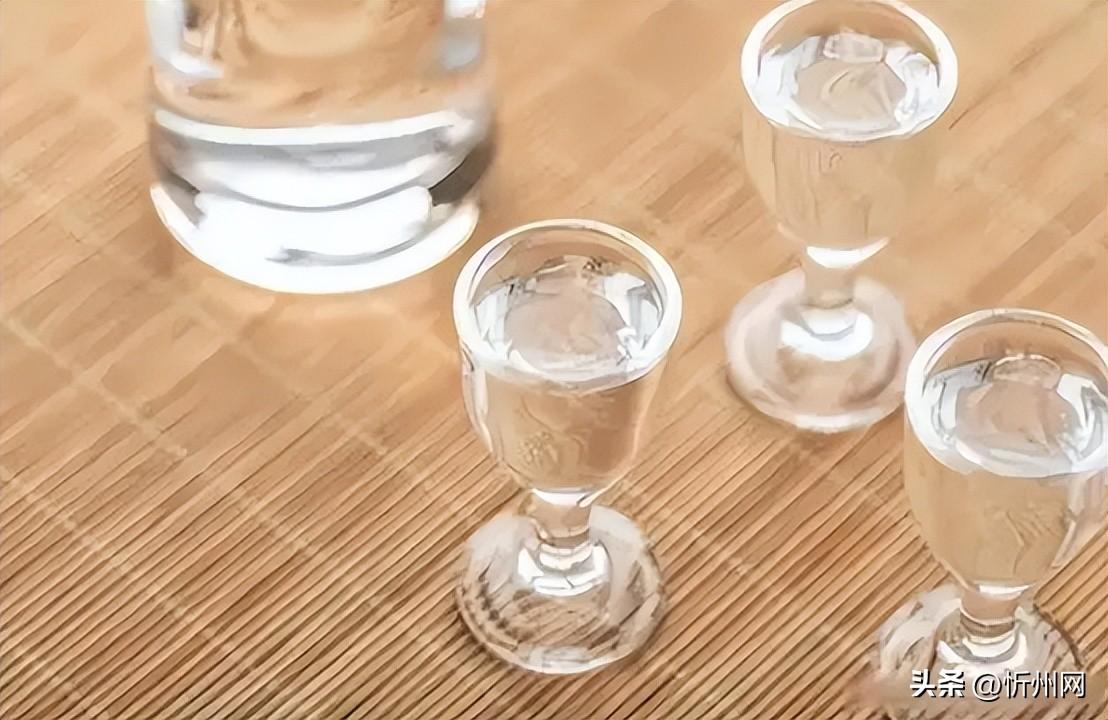 10781一定是纯粮食酒吗？怎么看是纯粮酒还是勾兑酒？必看-10781一定是纯粮酒吗