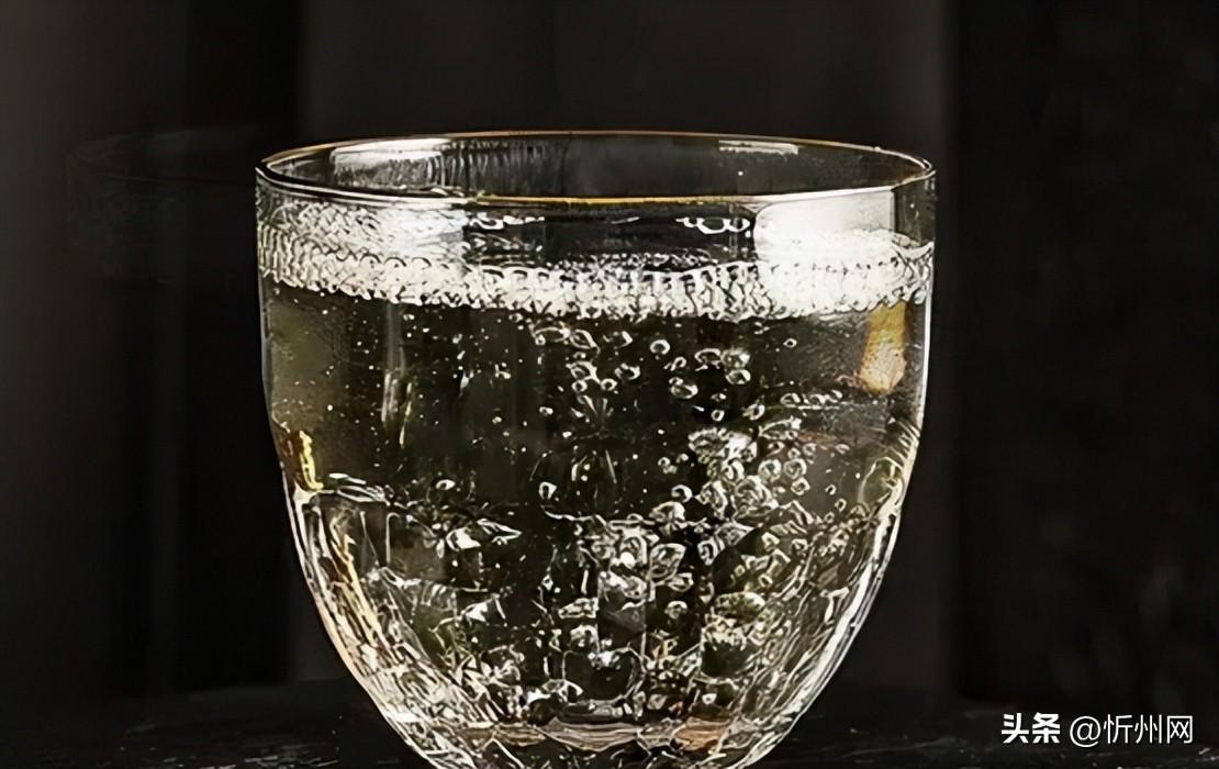 10781一定是纯粮食酒吗？怎么看是纯粮酒还是勾兑酒？必看-10781一定是纯粮酒吗