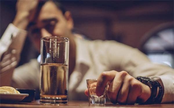 怎么区分纯粮食酒“10781”和“20822”，有什么区别-1078112006是粮食酒吗