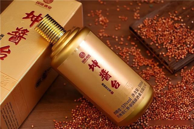 酒瓶上有10781才是粮食酒？行家：有这些“标志”的都是纯粮食酒-酒瓶上的10781是什么意思