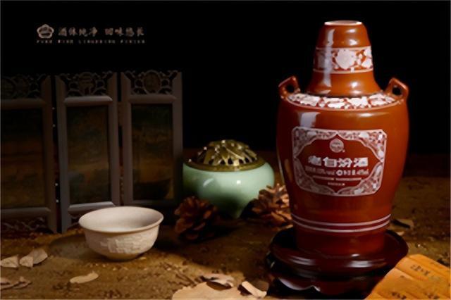 酒瓶上有10781才是粮食酒？行家：有这些“标志”的都是纯粮食酒-酒瓶上的10781是什么意思