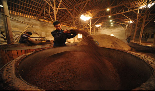 市场上的纯粮食酒是勾兑过的吗，很多人误解-纯粮食酒是勾兑酒吗