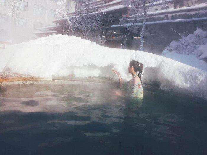 哈尔滨雪乡旅游，需要游玩几天，大概多少费用，看完这篇攻略，少走弯路-哈尔滨雪乡好玩吗?谁去过?